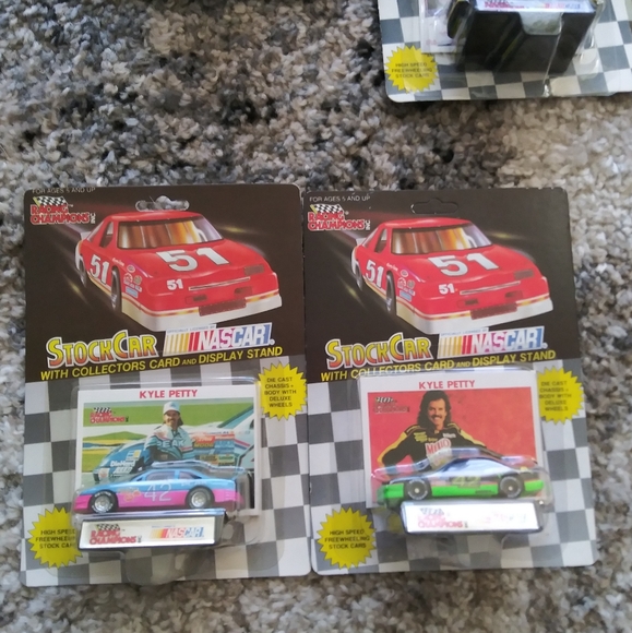 Collectibles.. 44. 1/64 RACING CHAMPIONS. 1991 NASCAR DIECAST RACING Cars.Never - Picture 9 of 11